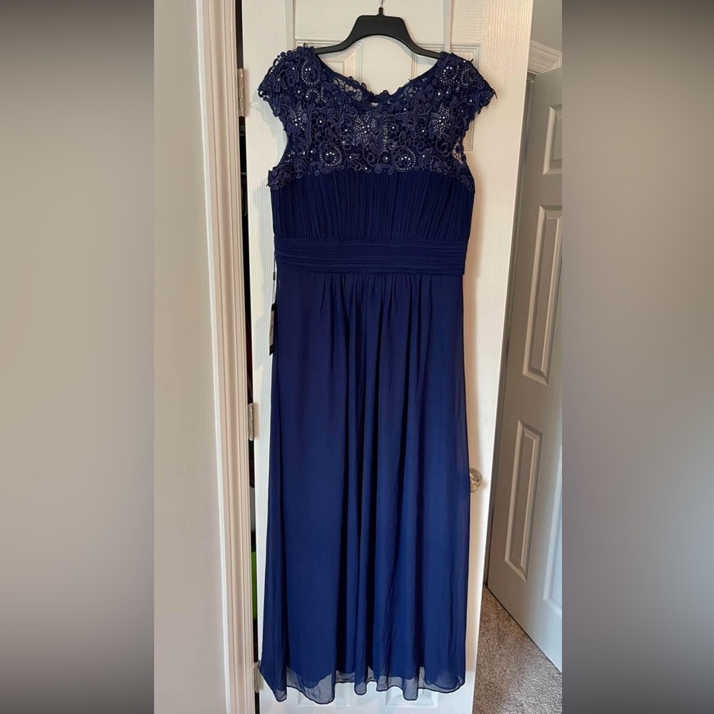 Mother of the Bride/Groom Dress